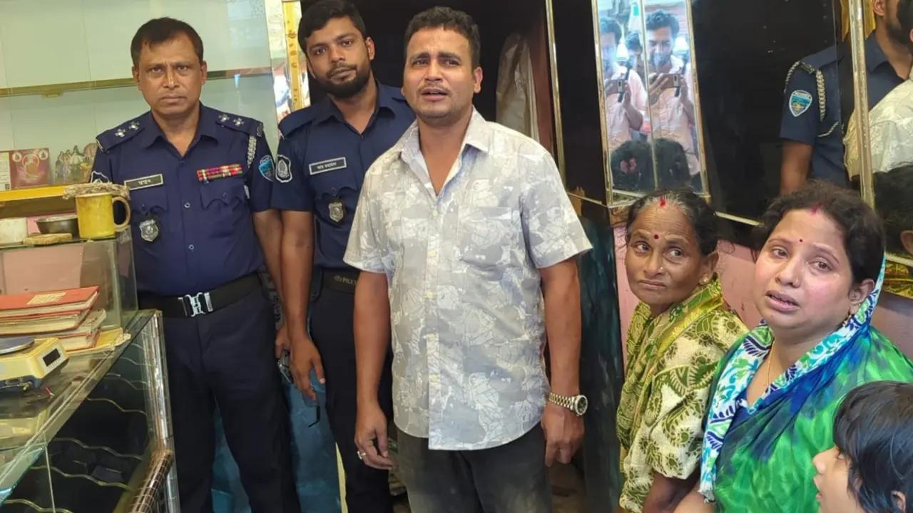 রামগঞ্জে স্বর্ণের দোকানে ডাকাতি, নৈশপ্রহরী হত্যা